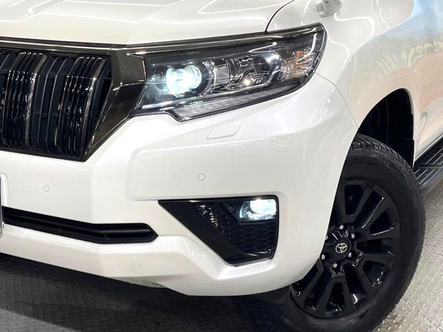 TOYOTA LANDCRUISER PRADO 2022