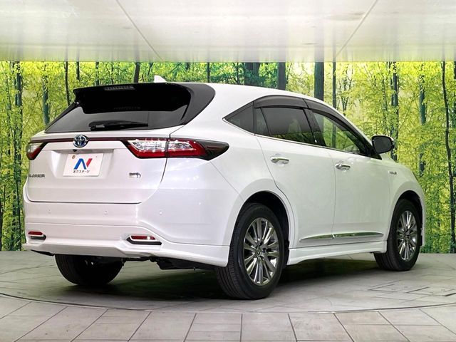 TOYOTA HARRIER HYBRID 2019