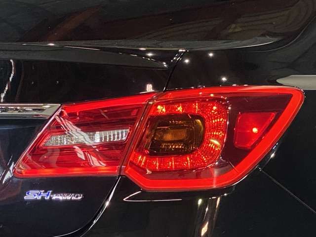 HONDA LEGEND HYBRID 2016