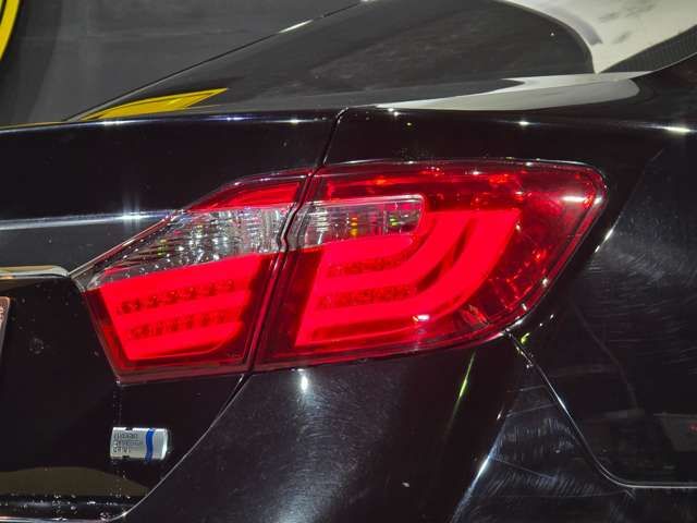 TOYOTA CAMRY HYBRID 2012