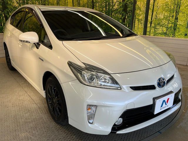 TOYOTA PRIUS 2013