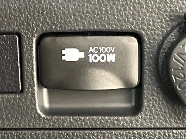 TOYOTA RAV4 4WD 2023