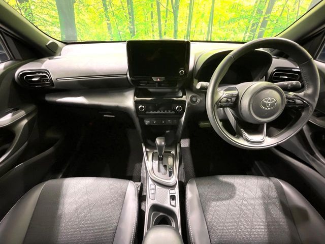 TOYOTA YARIS CROSS 2025