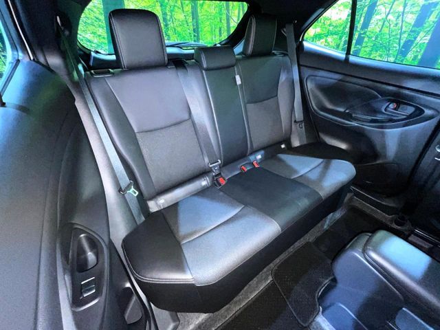 TOYOTA YARIS CROSS 2025