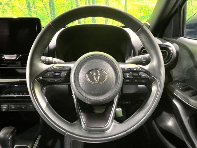 TOYOTA YARIS CROSS 2025