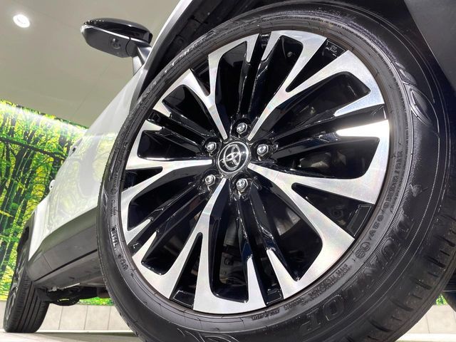 TOYOTA YARIS CROSS 2025