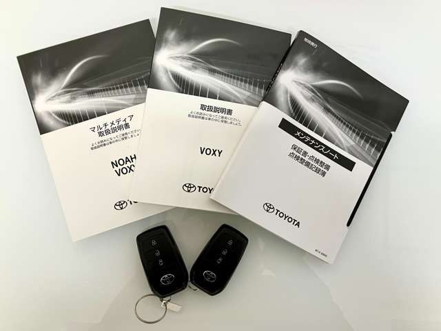 TOYOTA VOXY HYBRID 4WD 2025