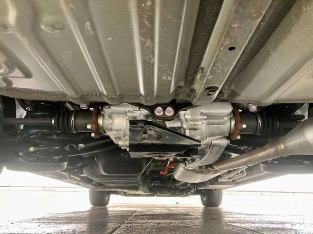 TOYOTA VOXY HYBRID 4WD 2025