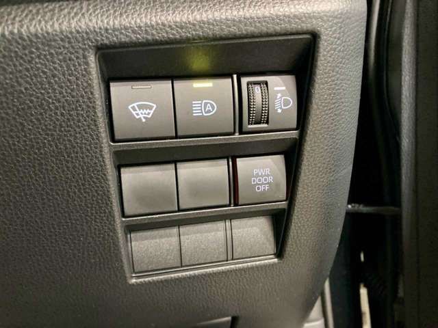 TOYOTA VOXY HYBRID 4WD 2025