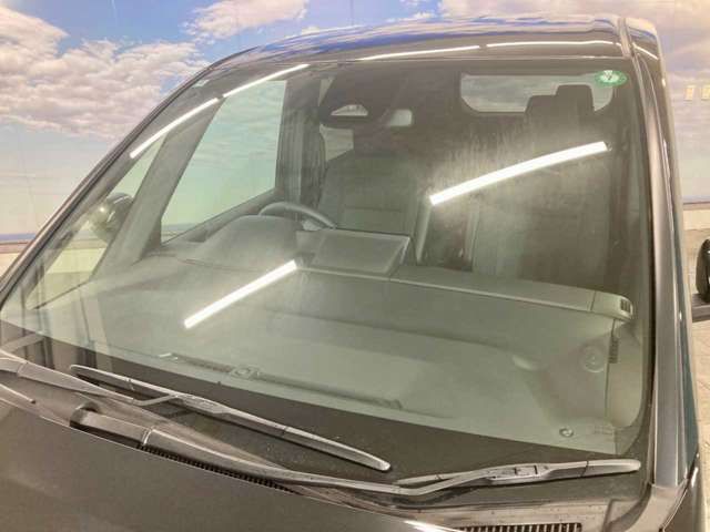 TOYOTA VOXY HYBRID 4WD 2025