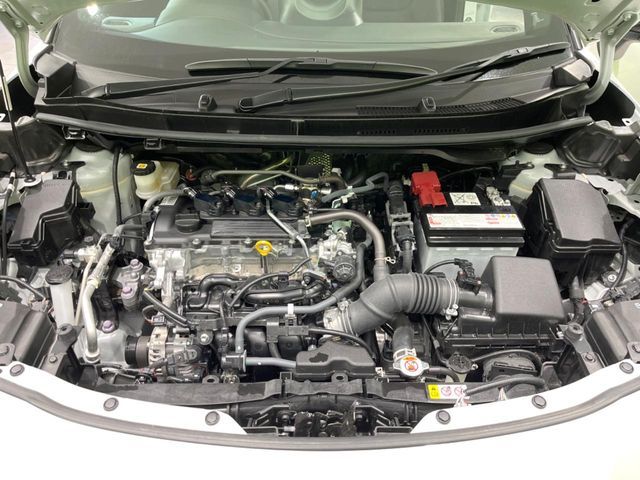 TOYOTA YARIS CROSS 2025