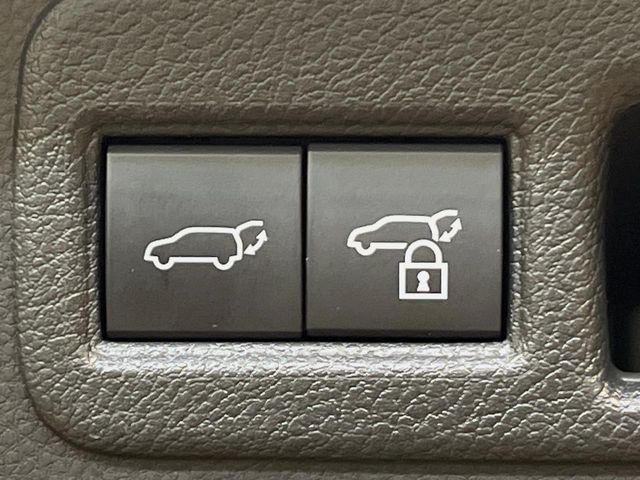 TOYOTA HARRIER HYBRID 2020