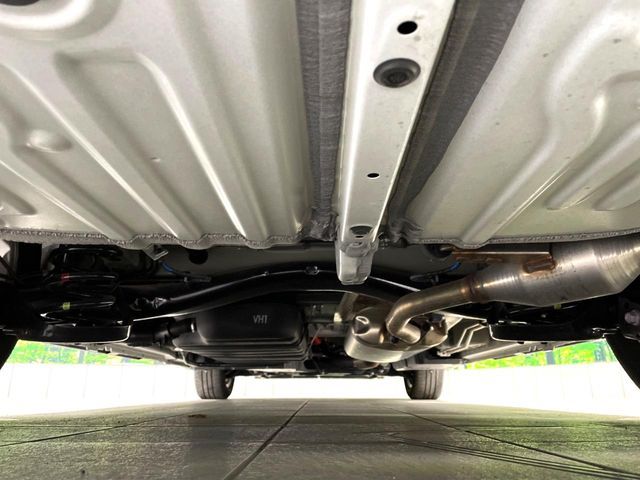 TOYOTA NOAH HYBRID 2025