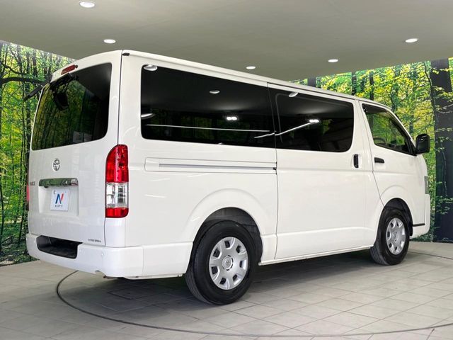 TOYOTA HIACE van 1.25t 2WD 2022