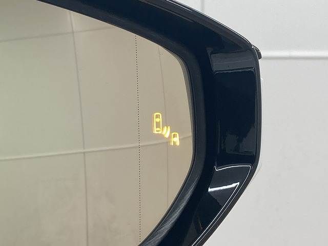 TOYOTA LEXUS IS300h 2021