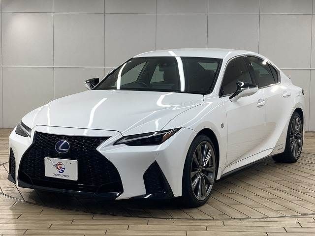 TOYOTA LEXUS IS300h 2021