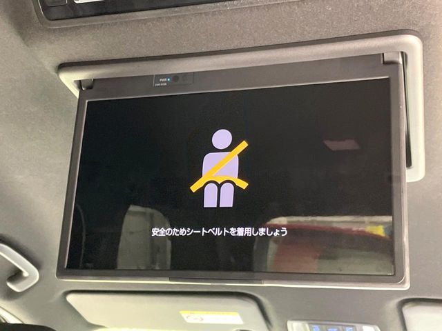 TOYOTA VOXY HYBRID 2023