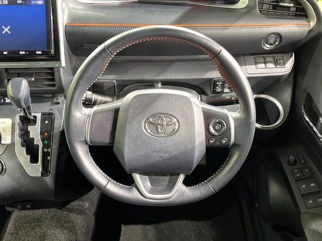 TOYOTA SIENTA 2019