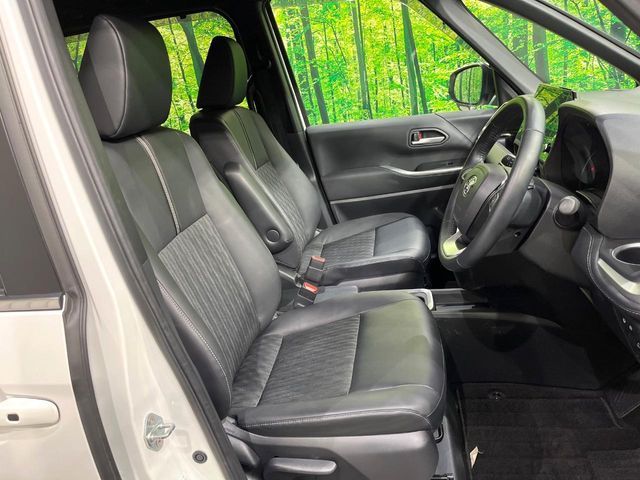 TOYOTA NOAH HYBRID 4WD 2024