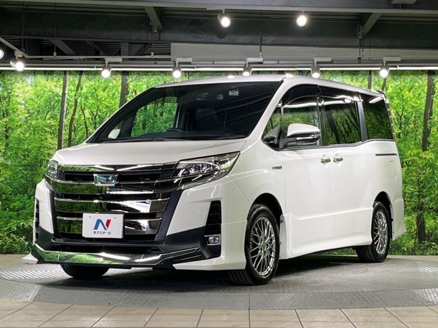 TOYOTA NOAH HYBRID 2019