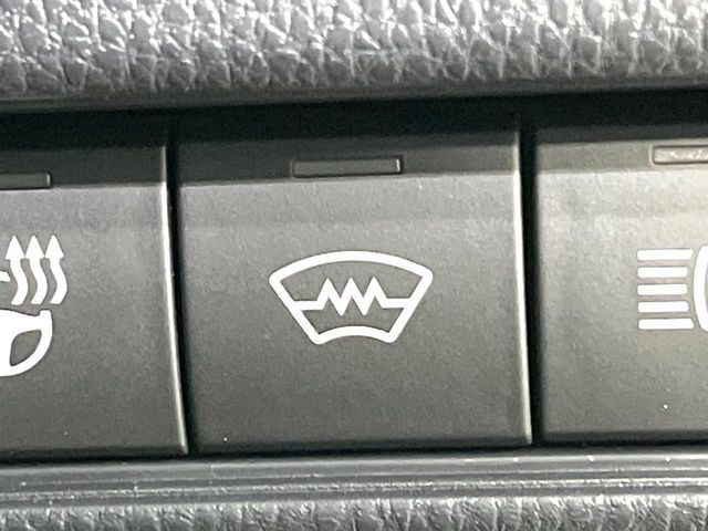 TOYOTA PRIUS 4WD 2025