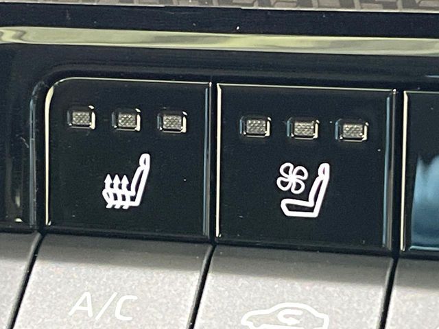 TOYOTA PRIUS 4WD 2025