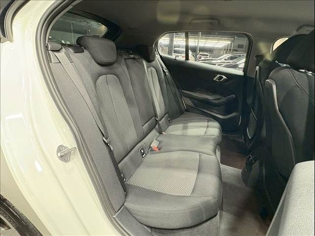 BMW BMW 1series 2021