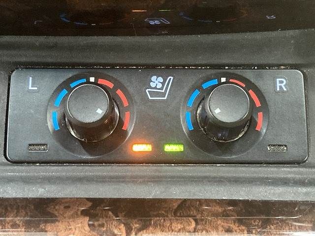 TOYOTA ALPHARD hybrid 4WD 2020