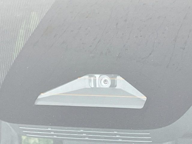 TOYOTA NOAH 4WD 2025