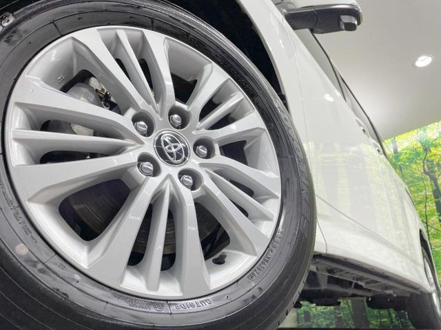 TOYOTA NOAH 4WD 2025