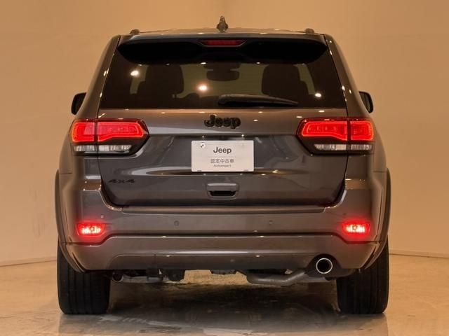 JEEP JEEP GRAND CHEROKEE 2019