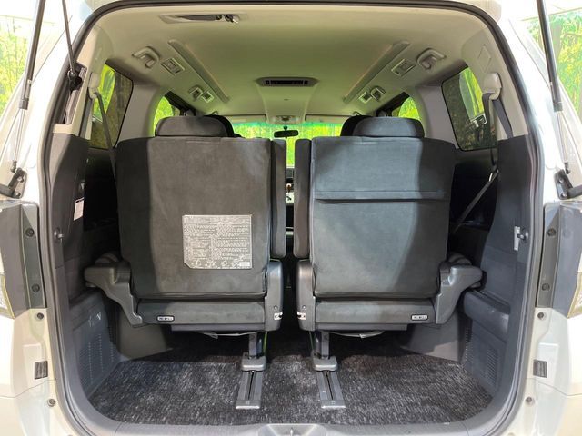 TOYOTA VELLFIRE 2009