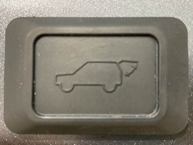 TOYOTA RAV4 HYBRID 4WD 2022