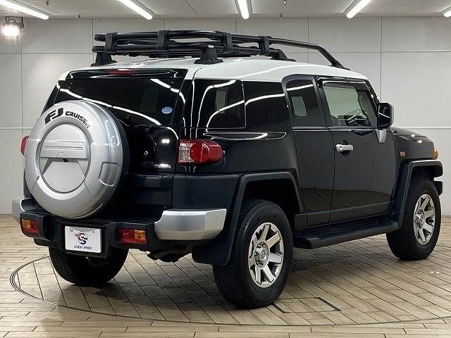 TOYOTA FJ CRUISER 4WD 2017