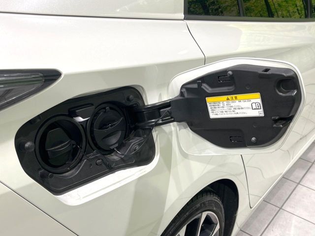 TOYOTA PRIUS PHV 2018