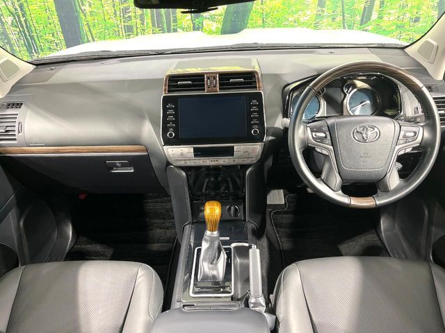 TOYOTA LANDCRUISER PRADO 2023