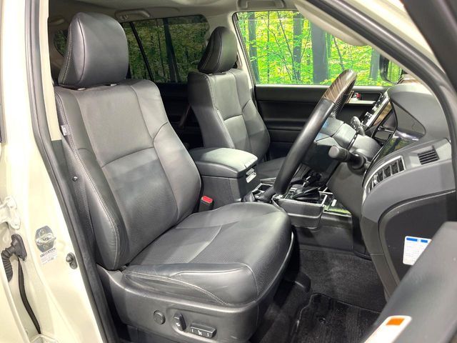 TOYOTA LANDCRUISER PRADO 2023