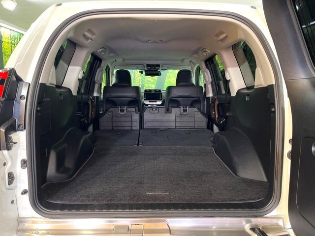 TOYOTA LANDCRUISER PRADO 2023