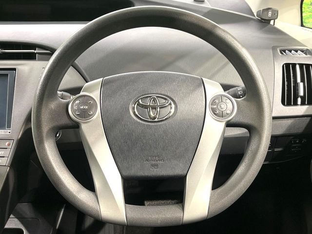 TOYOTA PRIUS 2012