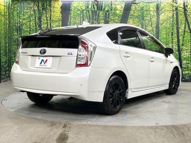 TOYOTA PRIUS 2012