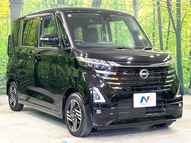 NISSAN ROOX 2025