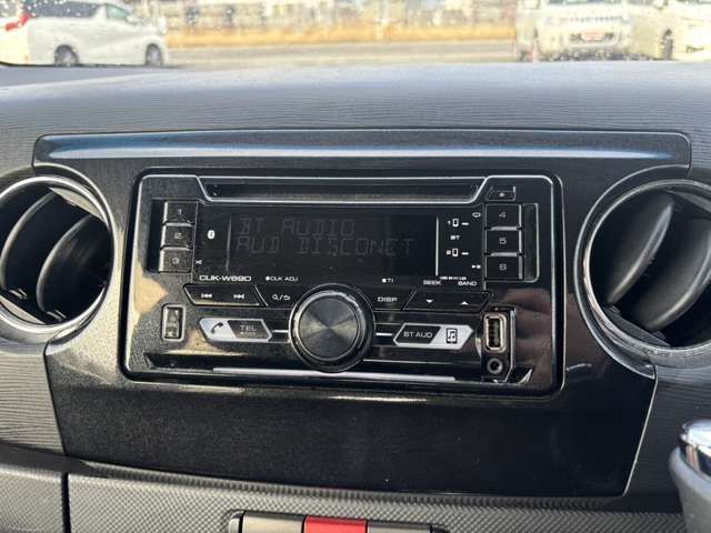 SUBARU LUCRA CUSTOM 4WD 2011