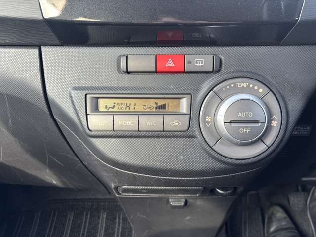 SUBARU LUCRA CUSTOM 4WD 2011