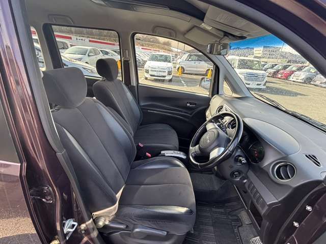 SUBARU LUCRA CUSTOM 4WD 2011