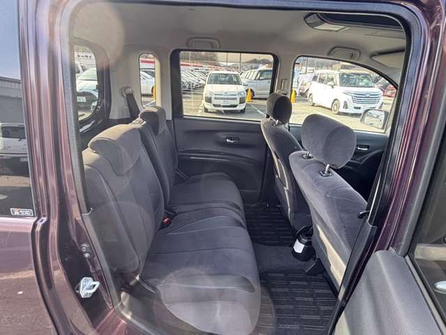 SUBARU LUCRA CUSTOM 4WD 2011