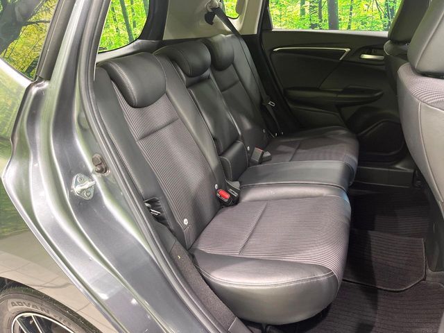 HONDA FIT HYBRID 2017