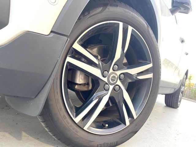 VOLVO VOLVO XC40 2018