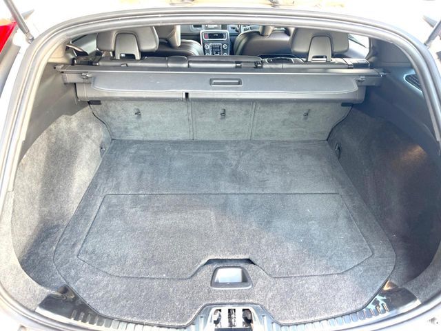 VOLVO VOLVO V60 2015