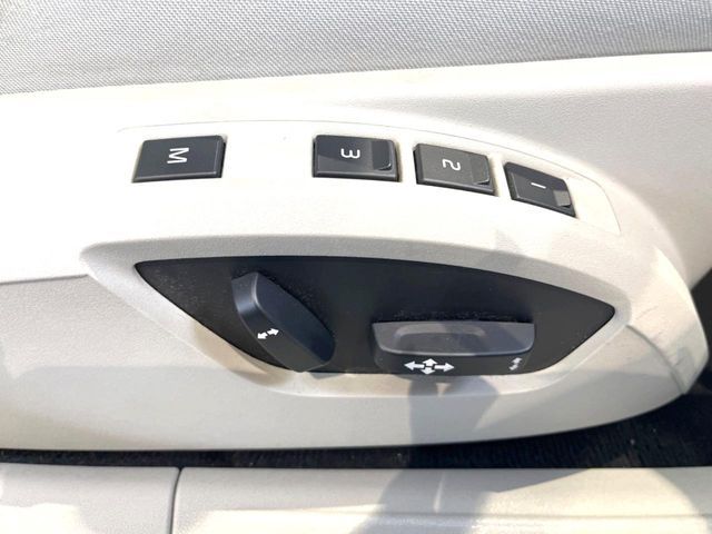 VOLVO VOLVO V40 2018