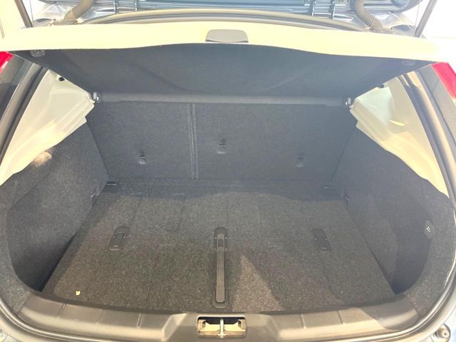 VOLVO VOLVO V40 2018